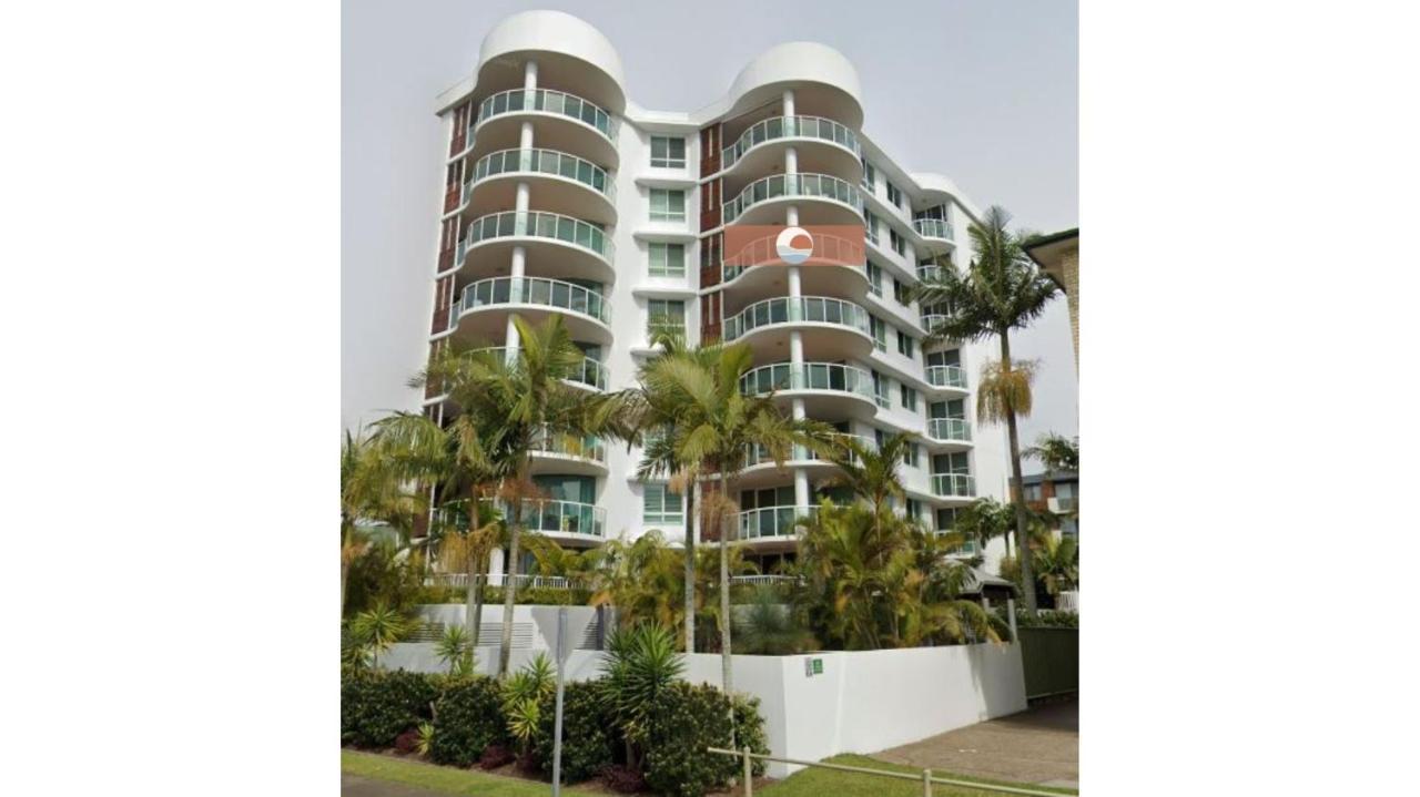 Apartment Mirage 602 *